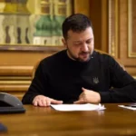 Продовження воєнного стану і мобілізації. Зеленський підписав закони