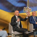 дискусія про друк українських грошей