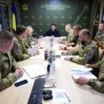 Зеленський нагородив колумбійських добровольців, які пройшли 10 км, щоб допомогти побратиму