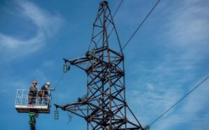 Відключення світла у Києві та семи областях після нічного обстрілу