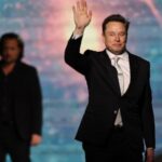Ілон Маск став першим доларовим трильйонером після IPO SpaceX