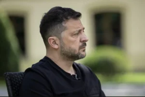 «Ми не програємо»: Зеленський оцінив ситуацію на фронті